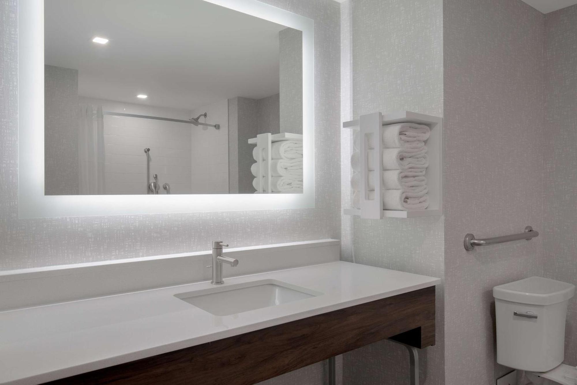 Hampton Inn By Hilton Brampton - Toronto Εξωτερικό φωτογραφία